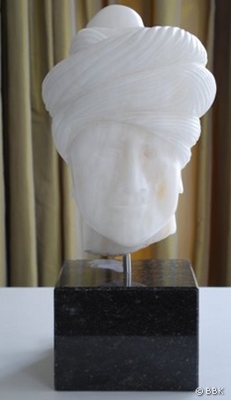 beeldhouwwerk_rajastan.JPG - onze man in Rajastan, albast, 36 cm